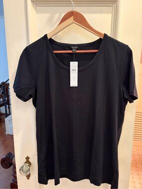 Ann Taylor Black Scoop Neck Short Sleeve Tee